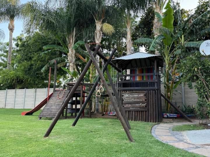 Moonriver Guesthouse Upington Exterior photo